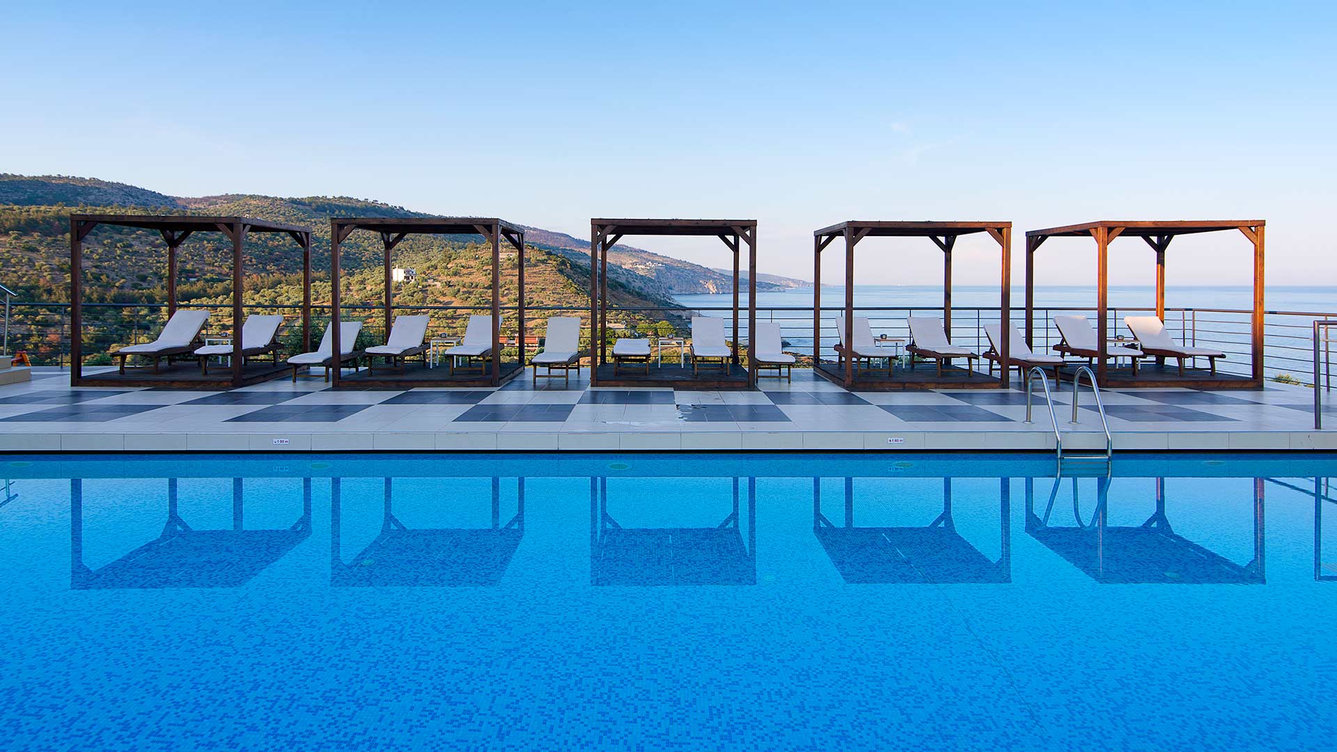 Aeolis Thassos Palace